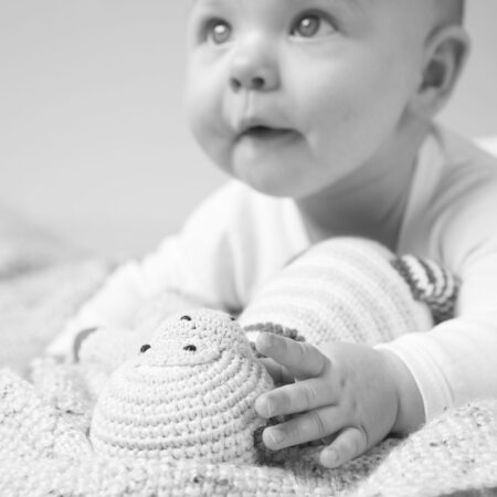 kuscheltier mit baby